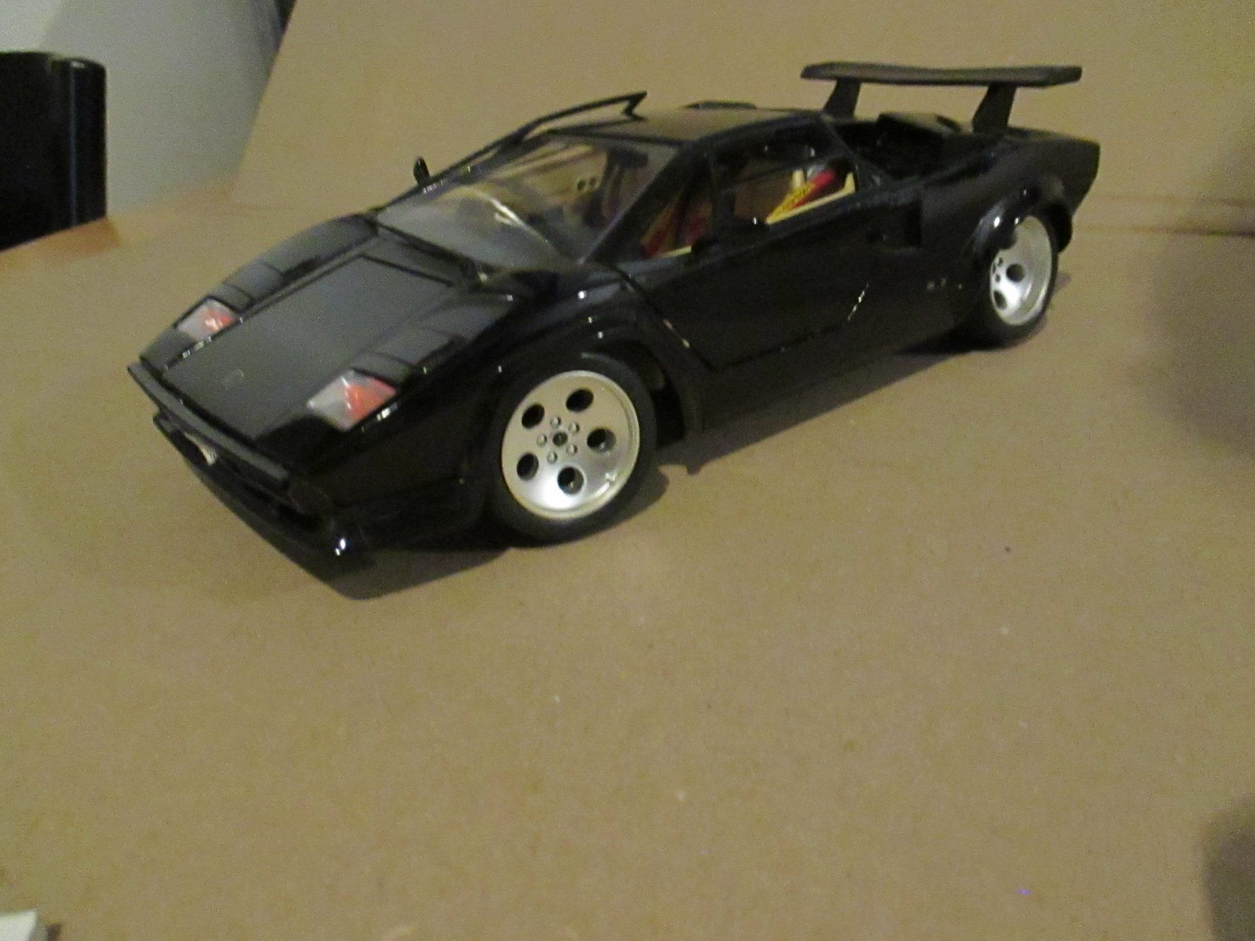 Bburago Modellini d'auto: Lamborghini Countach Bburago 1/18 – Usato da Felsberg venduto da sanwill 1