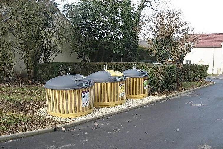 Contenitori edile: Conteneur semi-enterré pour les déchets - container gestion – Nuovo e nell'imballaggio originale da Tavannes venduto da .Rochat. 1