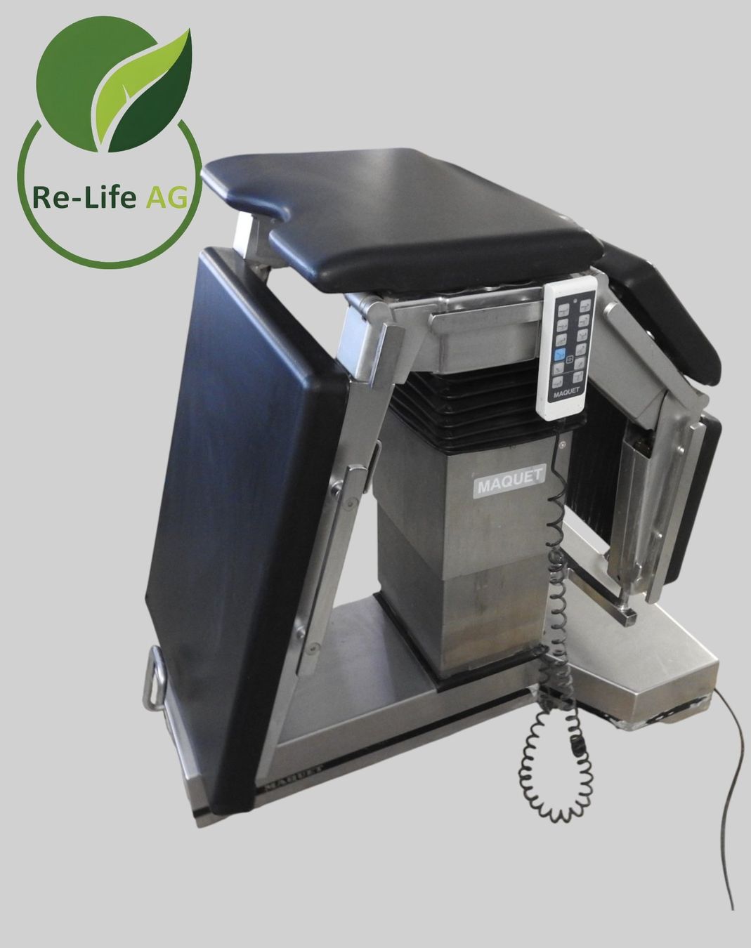 Appareils médicaux: Maquet Universal Operating Table Electrohydraulic operating – D'occasion à Reinach BL par Re-LifeAG_Labor 3