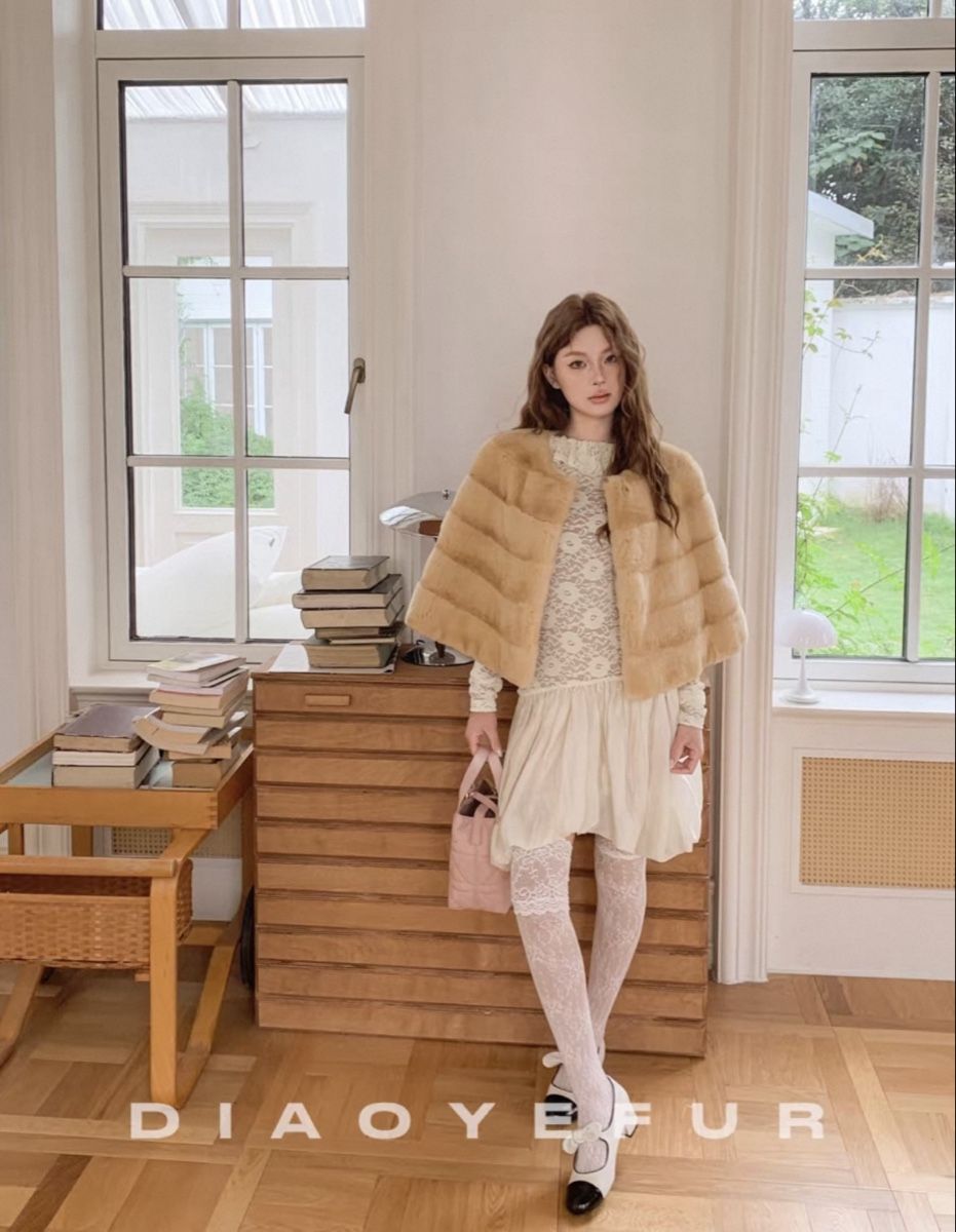 Autres vêtements femmes: Fur cape – Neuf (Voir description) à Zürich par huj_877c 3