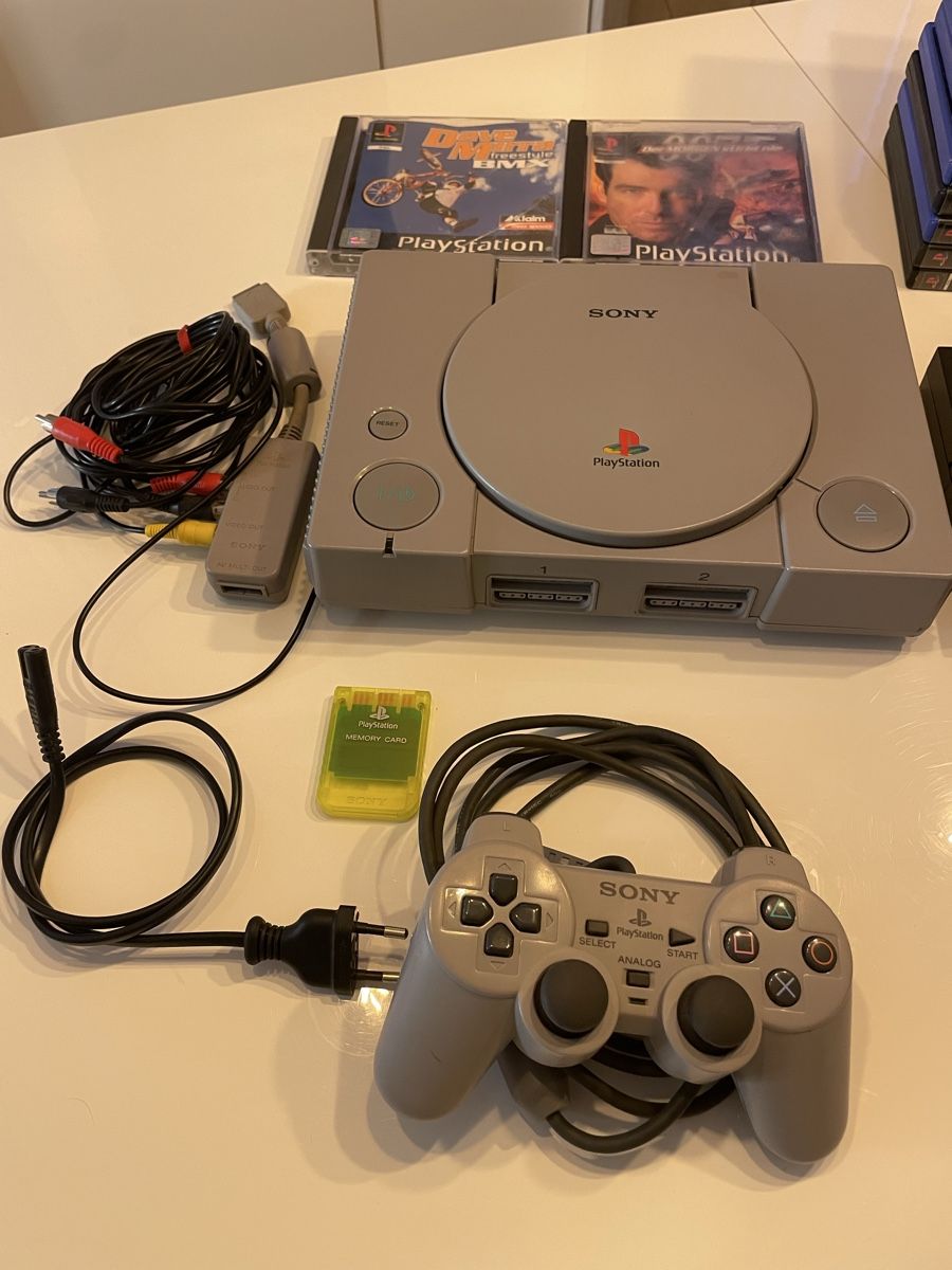 Sony Console: Console PlayStation 1, 2, 4 et Nintendo Switch Oled - Lot ! – Usato da Grand-Lancy venduto da MichaelLopes 3