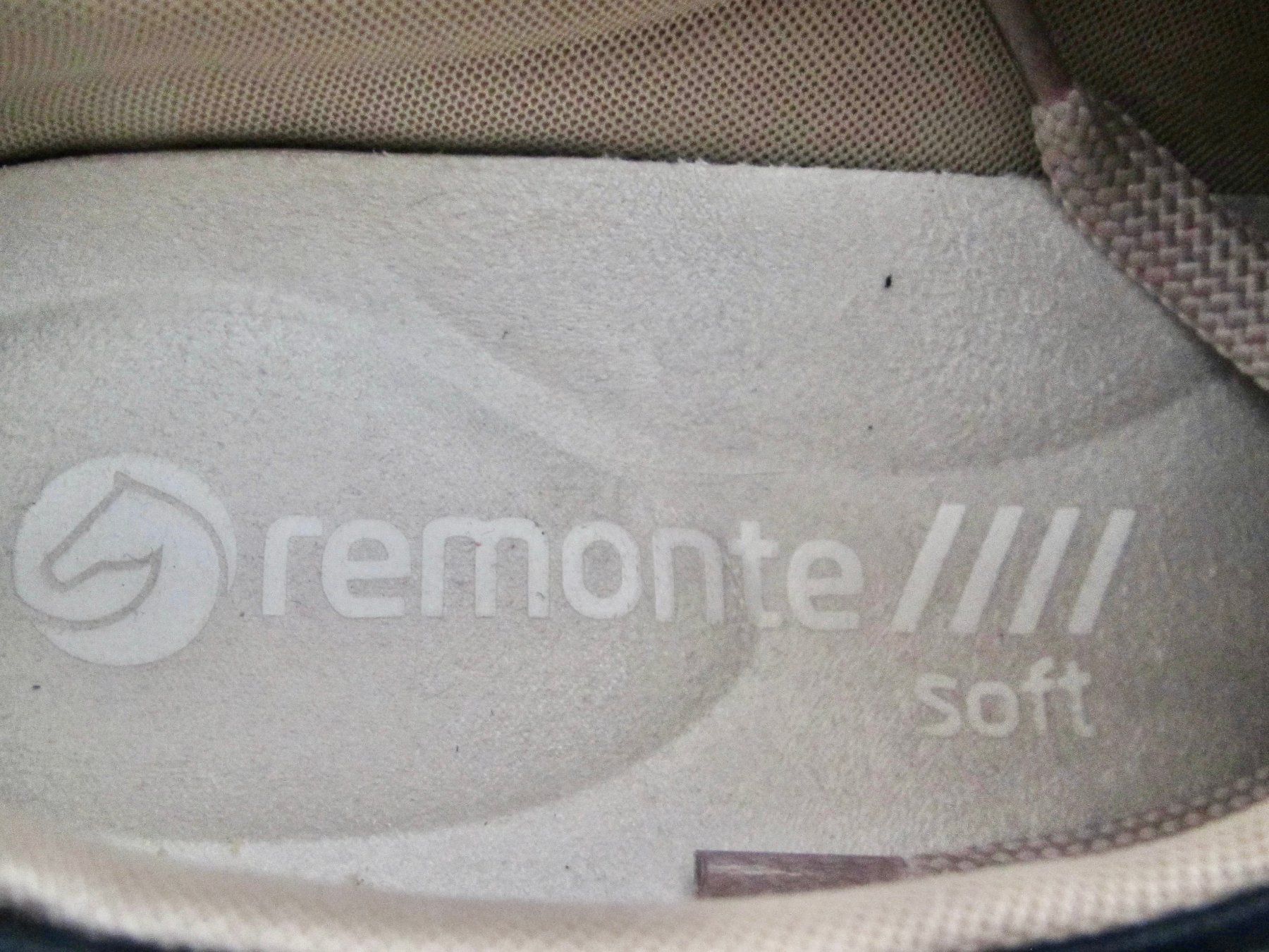 Chaussures femmes: SOULIERS REMONTE – D'occasion à Murten par Selliot 4