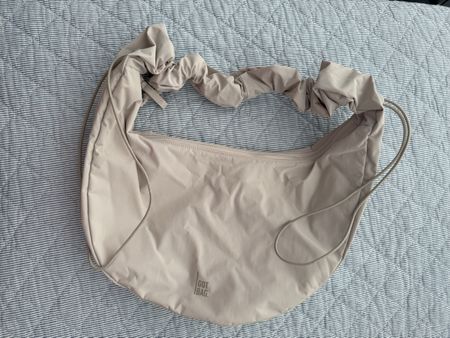 GotBag Moon Ruffle
