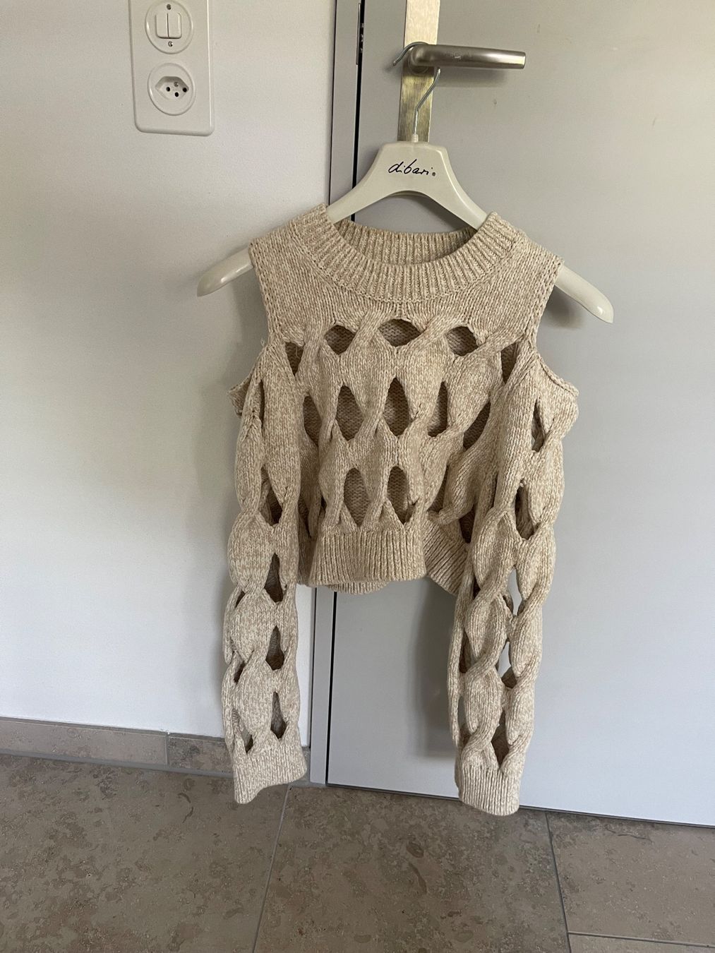Other Stories Maglioni & Felpe: & Other Stories schulterfreier Pulli mit Zopfoptik – Usato da Zürich venduto da WeisserPlanet