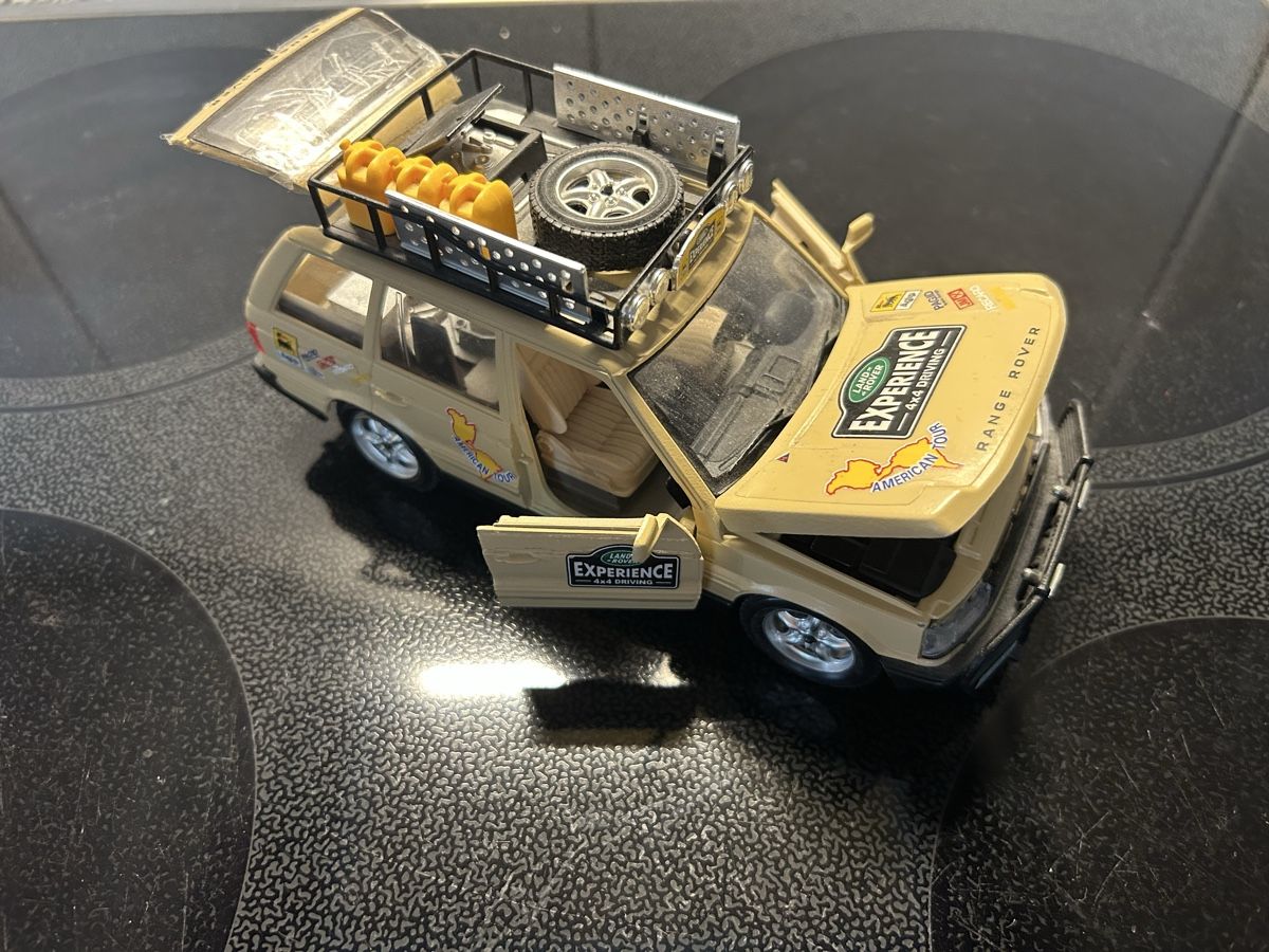 Land Rover Modellini d'auto: Range Rover 2001 – Modellauto 1:26 – Usato da Bülach venduto da Snip4u 4