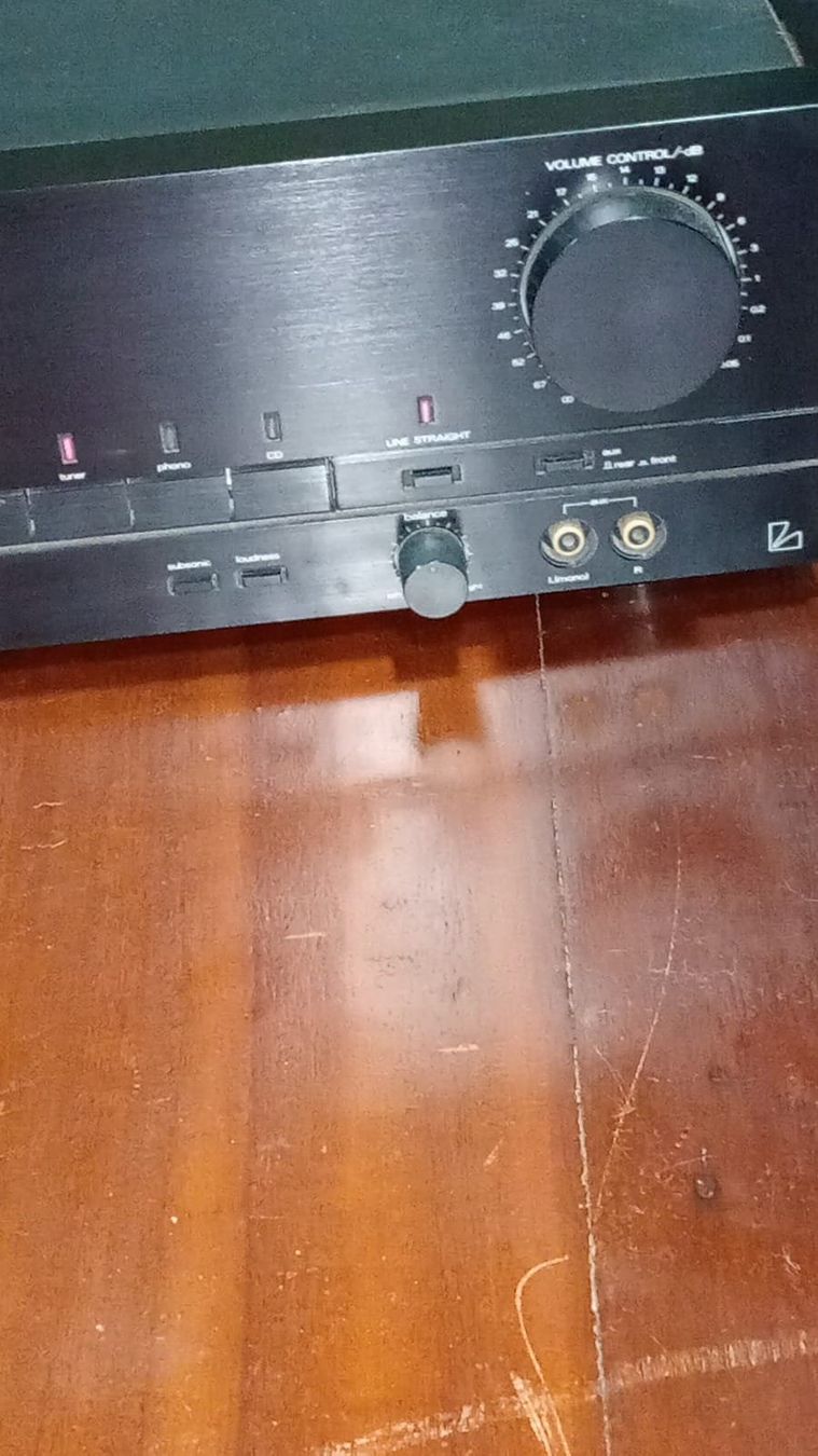 Luxman Amplificatori: Integrated Amplifier Luxman LV-112 – Usato da St-Cergue venduto da per_6cx5