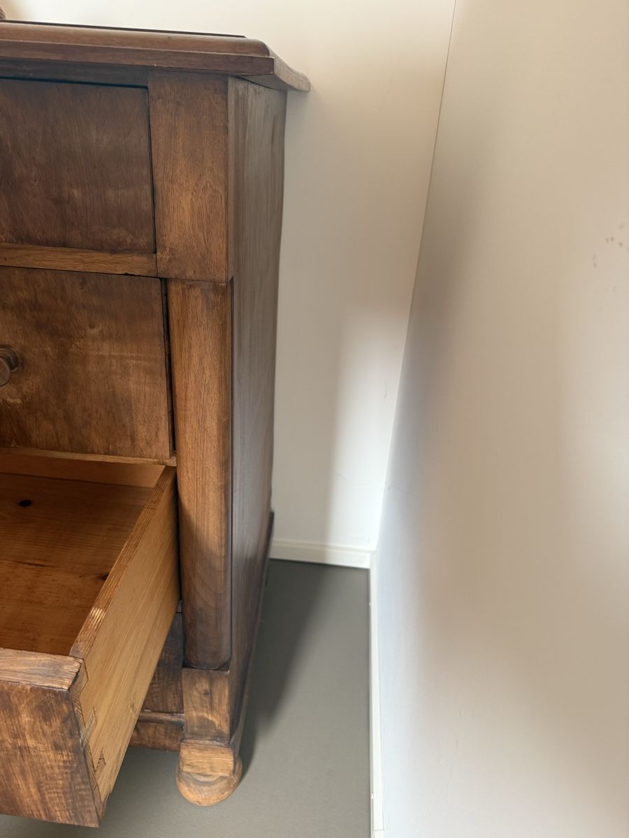 Cassettiere: Kommode aus Holz, furniert – Usato da Zürich venduto da fluzue 2