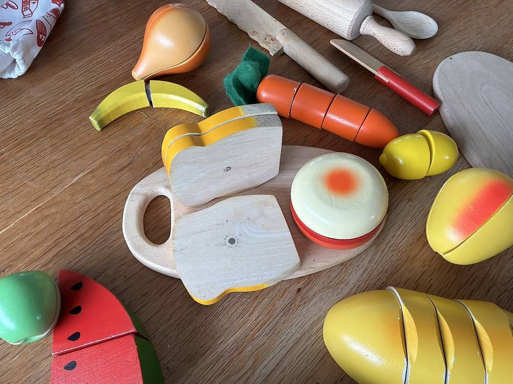 Giocattoli: Aliments en bois  – Usato da Lausanne venduto da au8 2