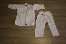 Kimono judo , karaté , enfant 3-4 ans