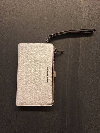 Vendo portafogli Michael Kors (NUOVO)