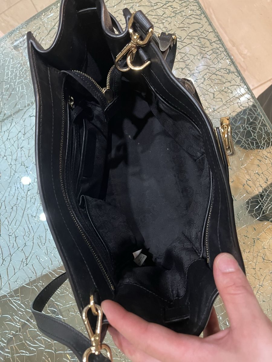 Borse da donna: Sac Michael Kors en cuir noir – Usato da Genève venduto da Beyond-Time-Geneve 2