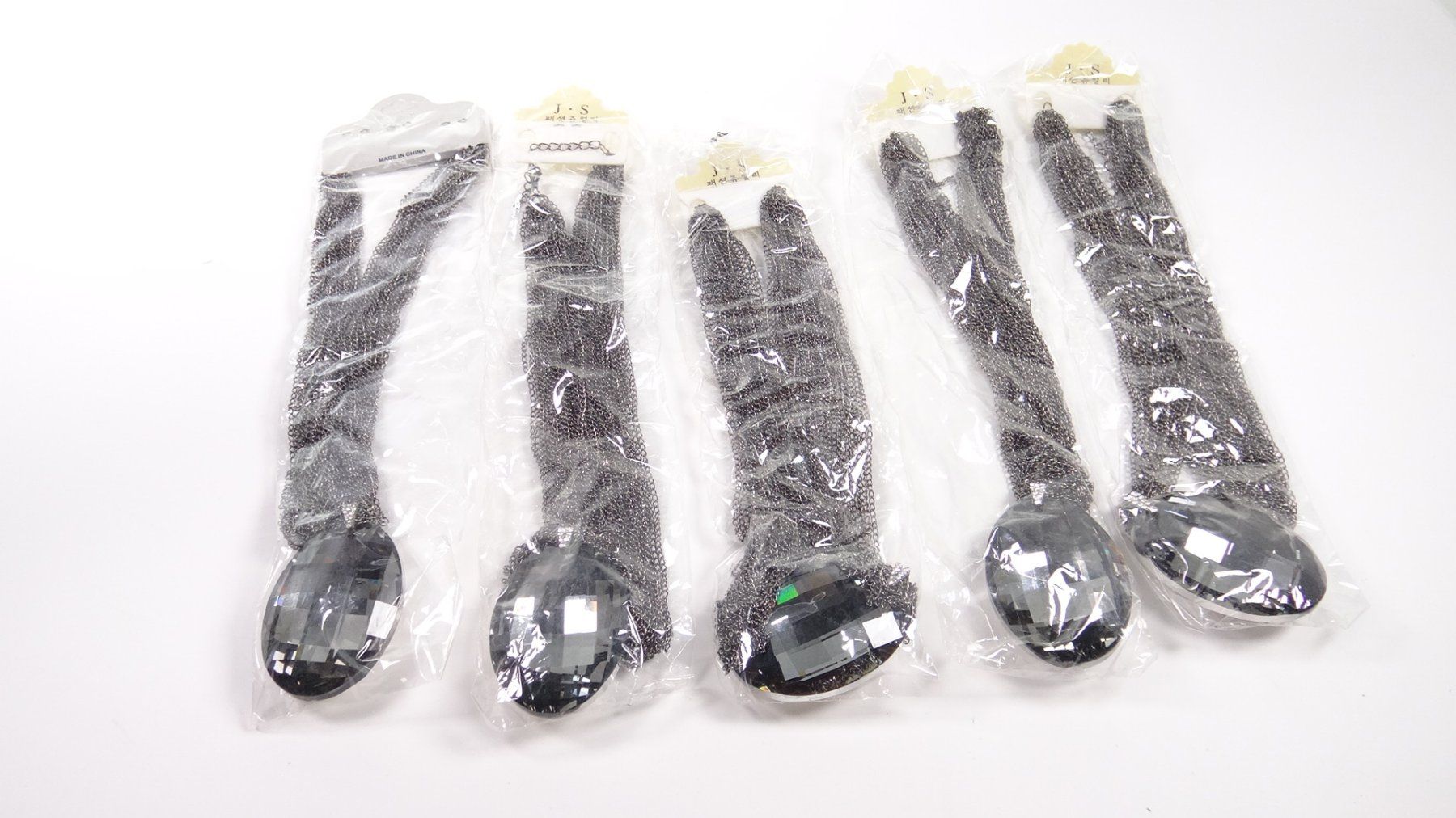 Sonstiger Schmuck: Restposten: 5 Statement-Ketten mit grossem Anhänger – Neu (gemäss Beschreibung) aus Wetzikon ZH von Bambiskus