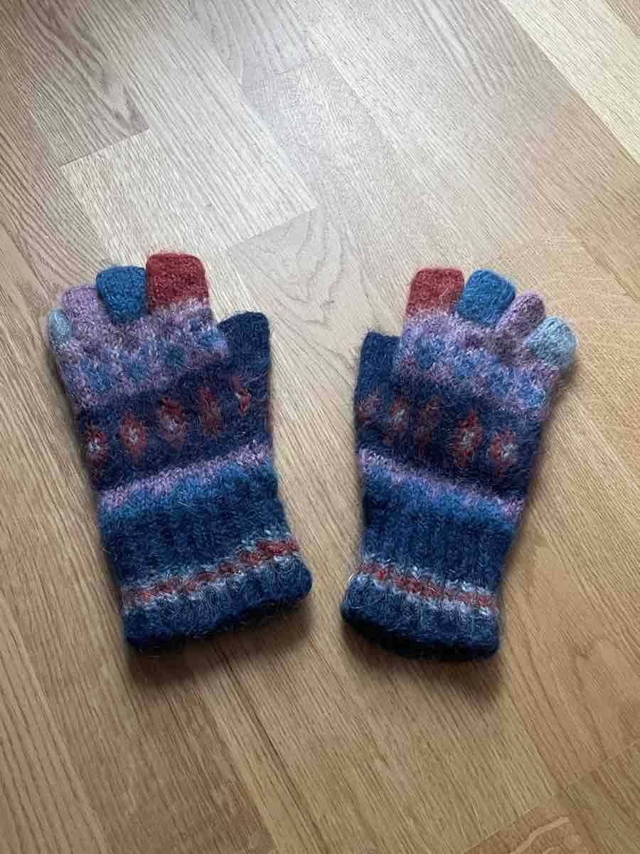 Guanti & manicotti: ALLES RAUS Winterhandschuhe – Nuovo (secondo la descrizione) da Kloten venduto da simones.thriftshop