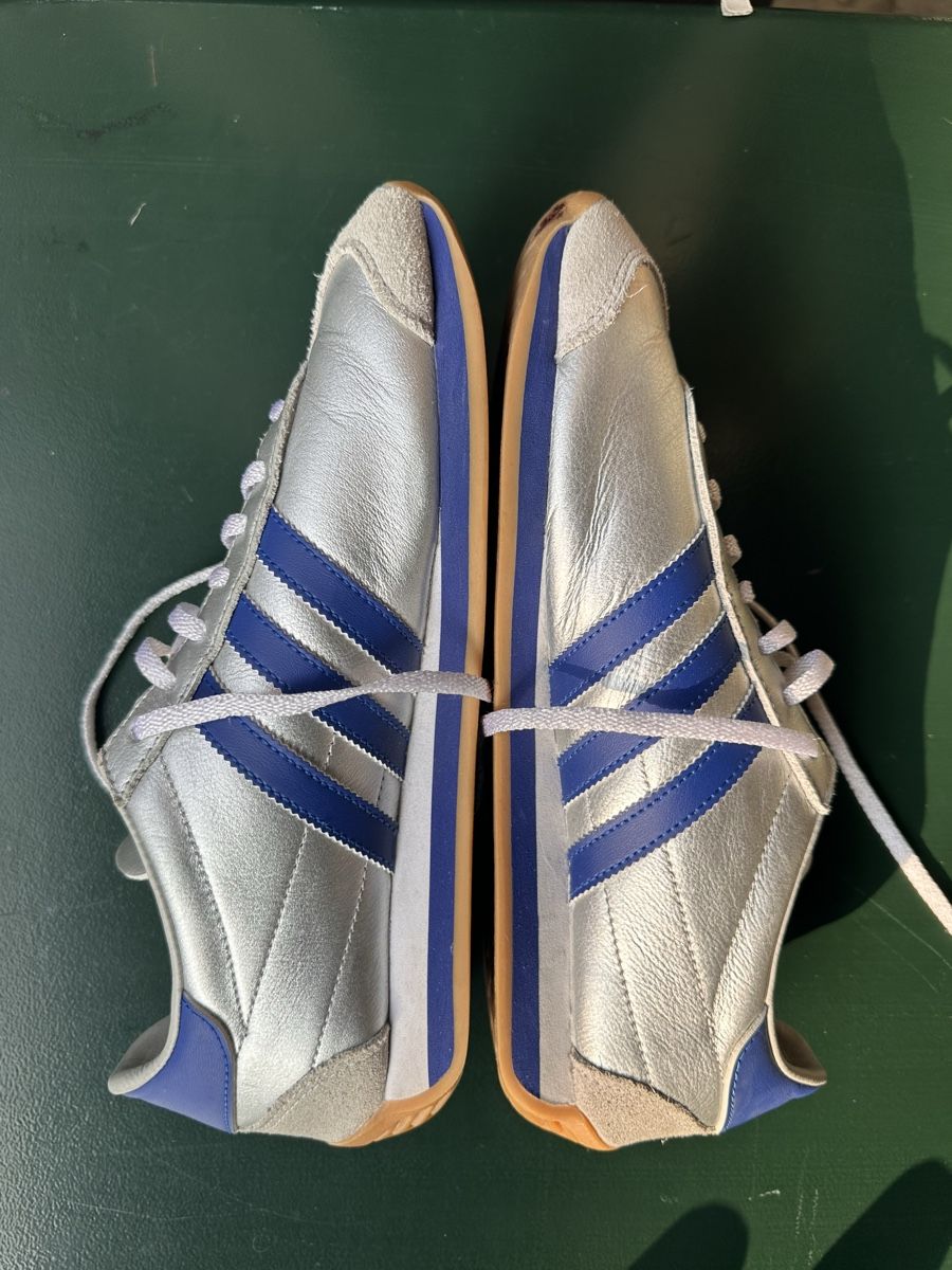 Adidas Scarpe da uomo: Adidas Country, silber-blau, Gr. 42 – Usato da Kaufdorf venduto da Bernstein 1