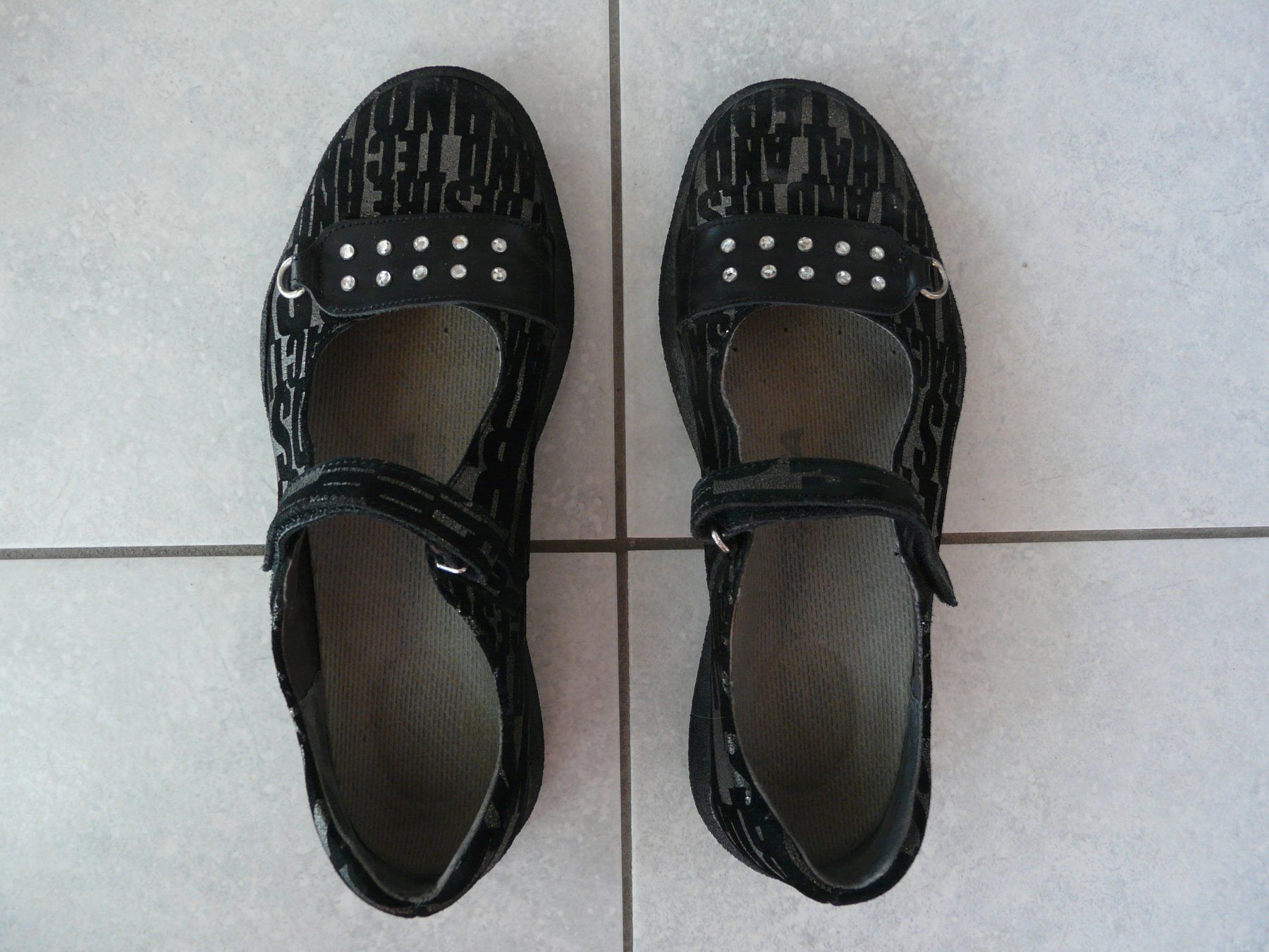 Damenschuhe: Leder Schuhe ballerines cuir Mod 8 40 – Gebraucht aus ERLINSBACH von doudouce