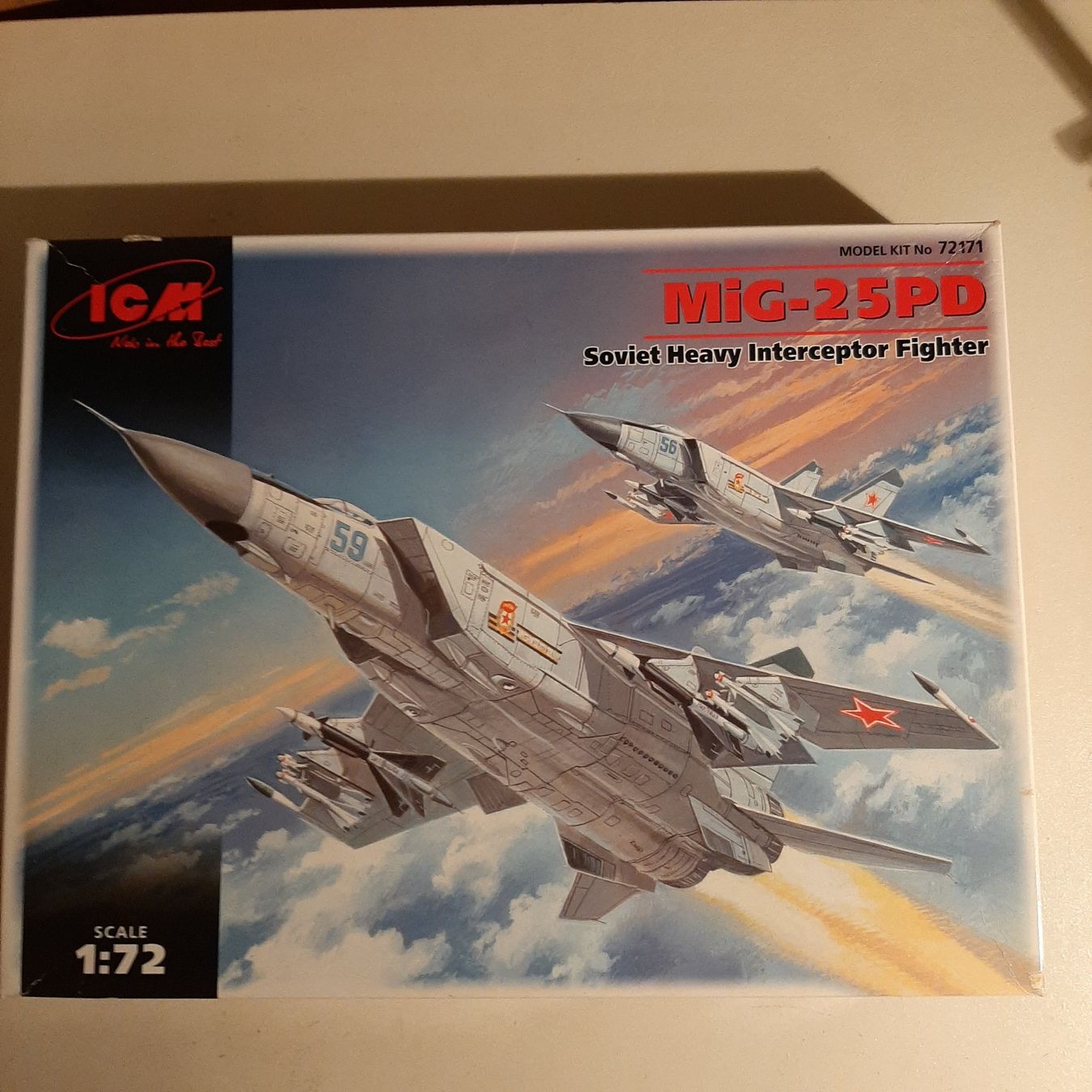 Kit di modellismo & Modellini statici: 2017 ... MIG-25 PD ... ICM 72171 – Nuovo (secondo la descrizione) da Bonstetten venduto da Benibanny59