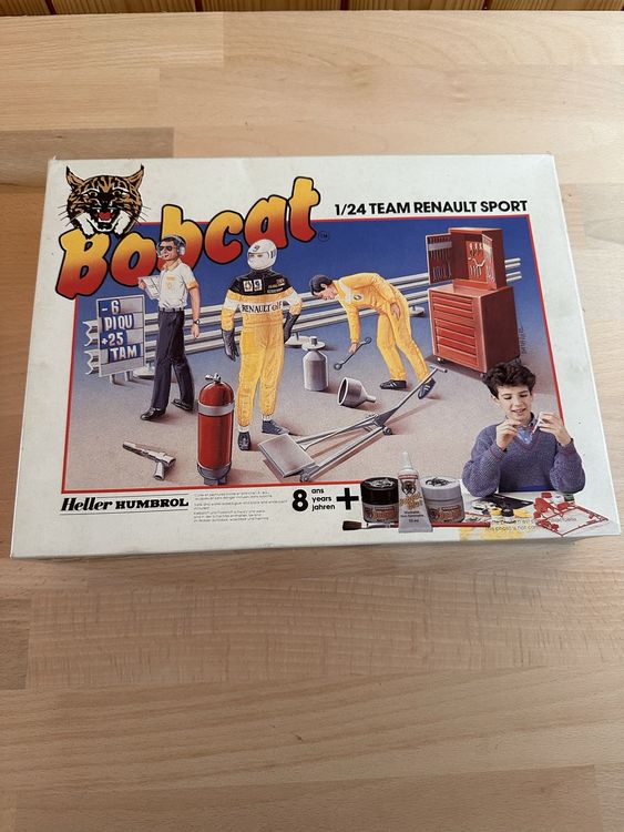 Maquette Heller 1/24 – Figurine Bobcat Et Team Renault Sport F1 1983 (Réf. 3514)