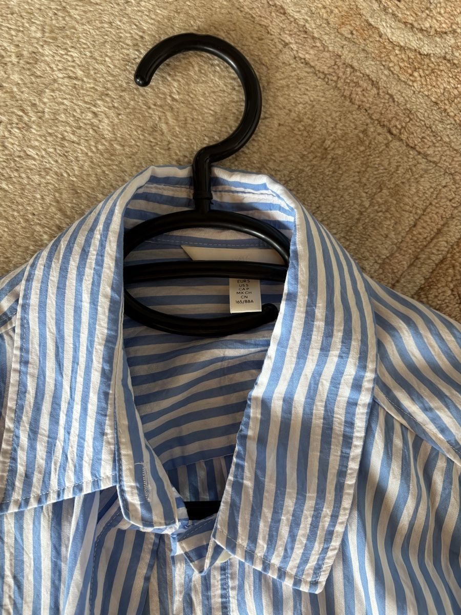 H&M Chemisiers: Bluse – D'occasion à Eggersriet par car_w5cl 1