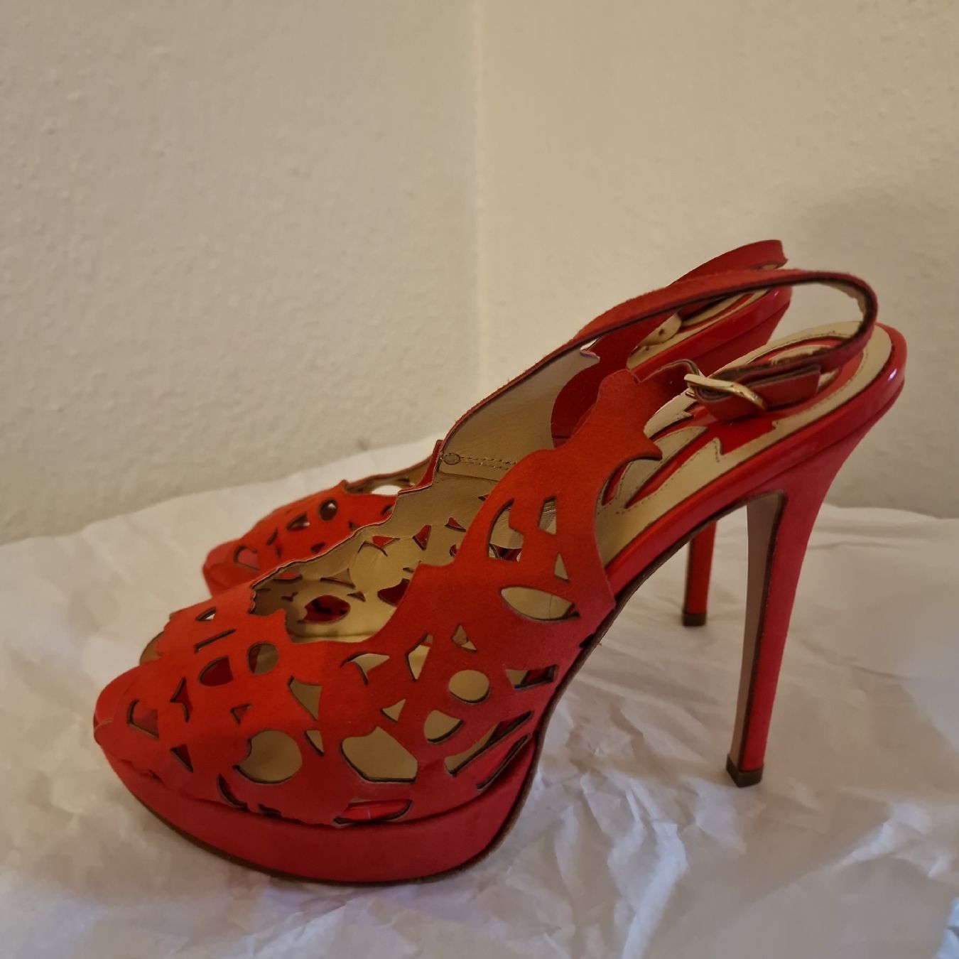 Damenschuhe: Escarpins rouges Dennis Eunis T38,5 – Neu und originalverpackt aus Genève von alv_6979