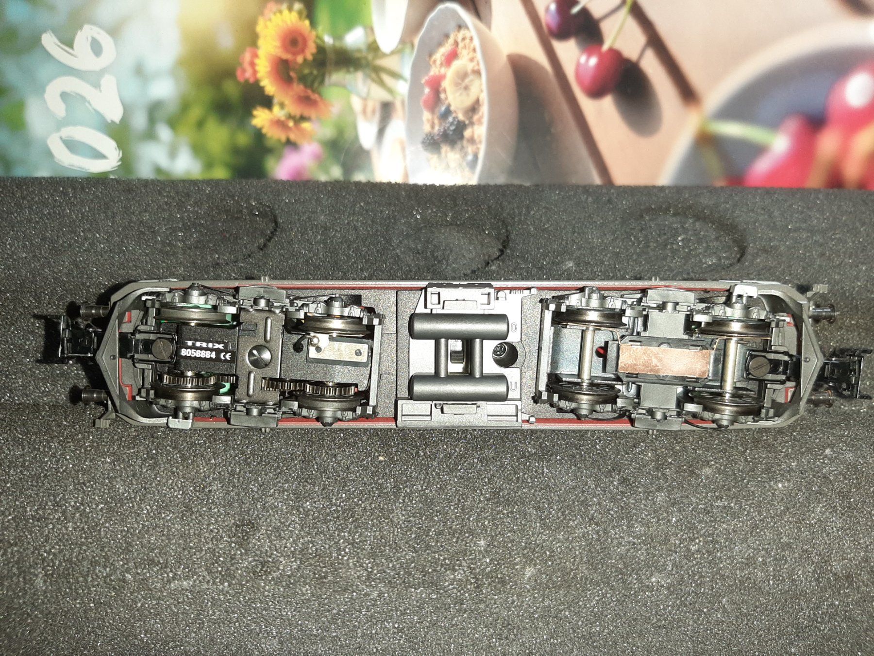 Trix Modelleisenbahnen: TRIX CFF Re 421 374-0 – Gebraucht aus Avully von RIVALIS 5