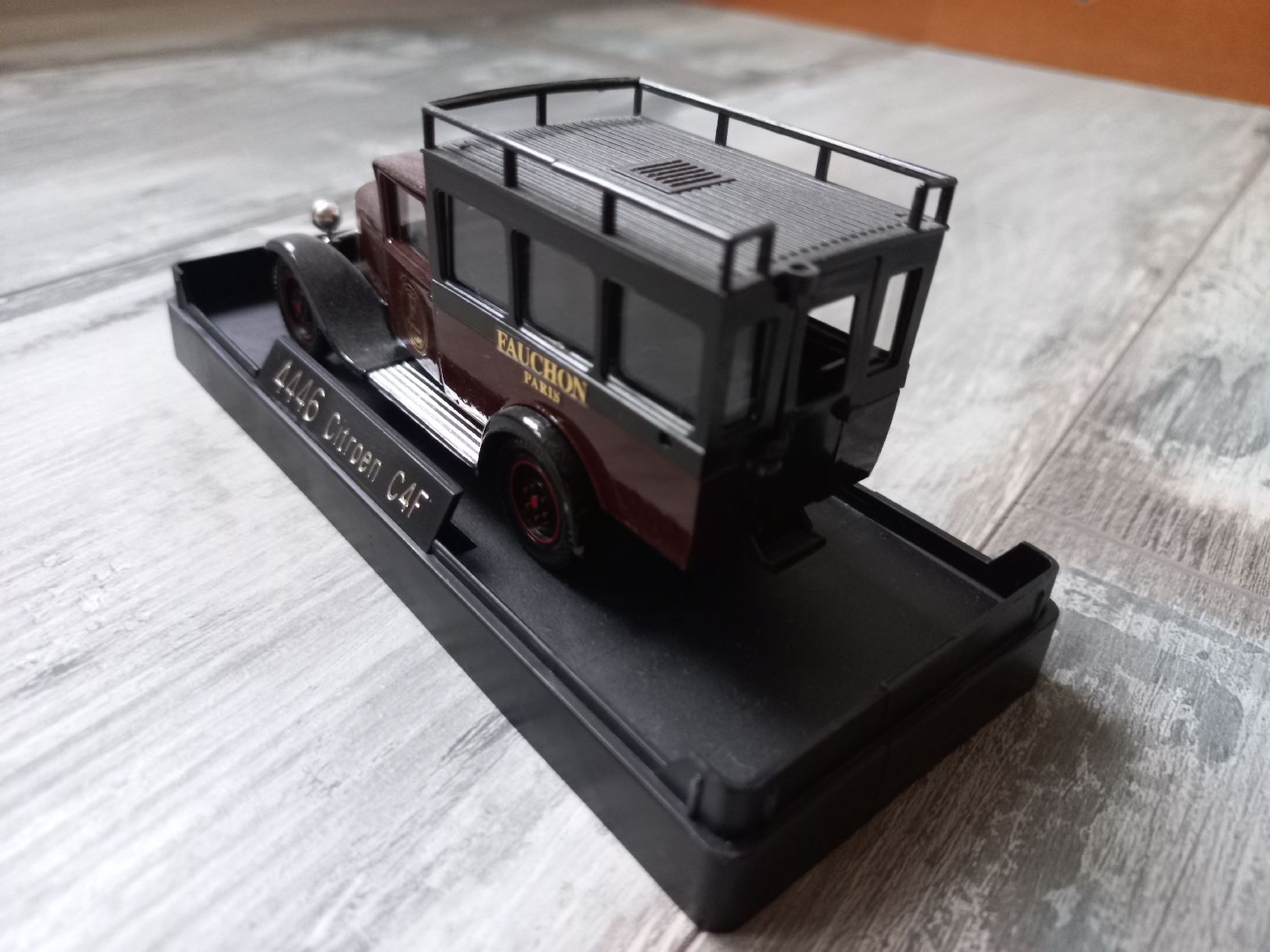 Solido Modellautos: Citroën C4F 1/43 Solido – Gebraucht aus Attalens von remy_s00 2