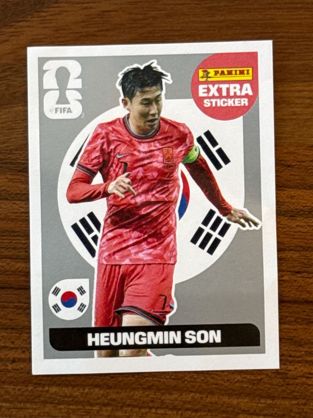 Panini Carte collezionabili: Panini WM 2026 Extra Sticker Heungmin Son Silber – Nuovo (secondo la descrizione) da Zürich venduto da Typhooon
