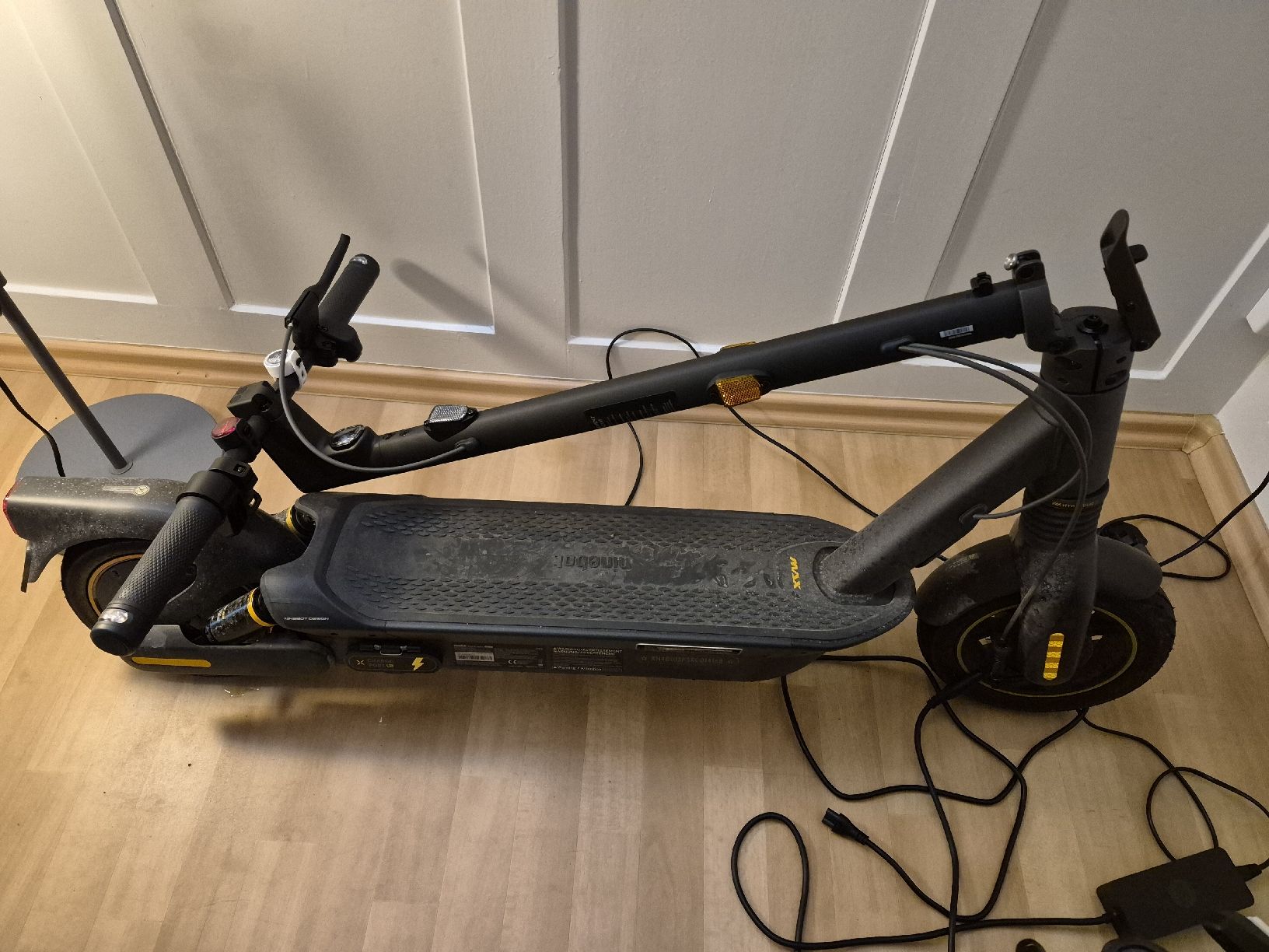 Segway Kickboard: ninebot g2 max . 3 Wochen  alt – Nuovo (secondo la descrizione) da Dielsdorf venduto da BARDARRU
