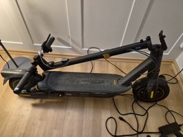 ninebot g2 max . 3 Wochen  alt