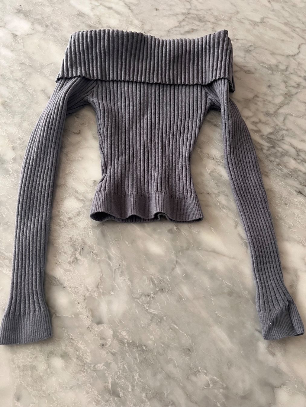 Pulls & Sweat-shirts: Strickpullover mit off-shoulder Ausschnitt - Grau Boat Neck – D'occasion à Hünenberg See par mississauga 2