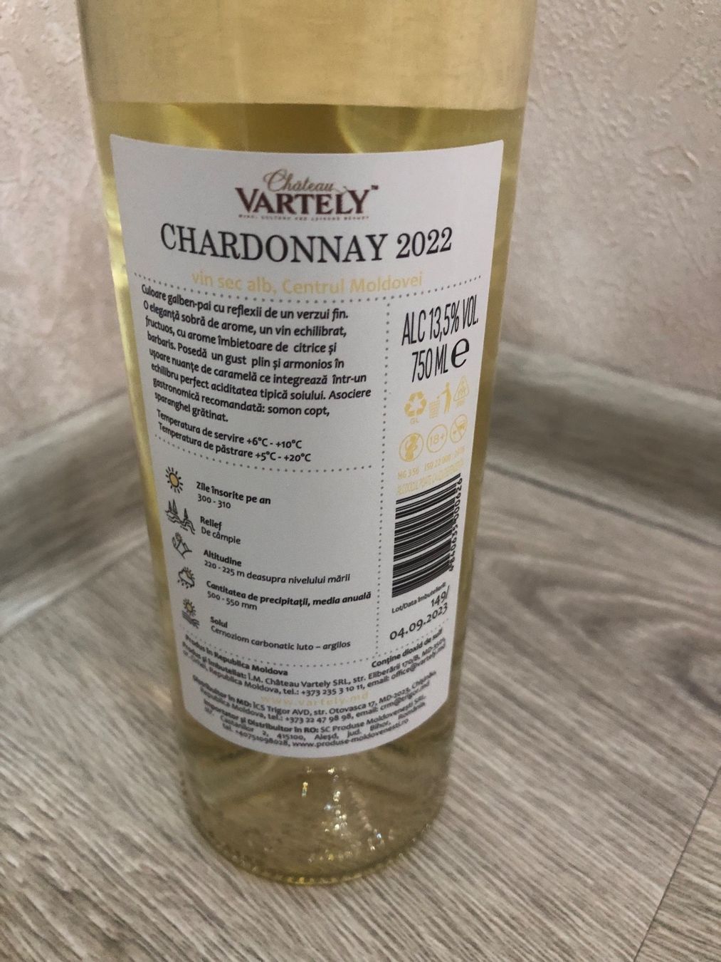 Vino: Château Vartely Chardonnay 2022 – Nuovo e nell'imballaggio originale da Wald ZH venduto da mlnt 8