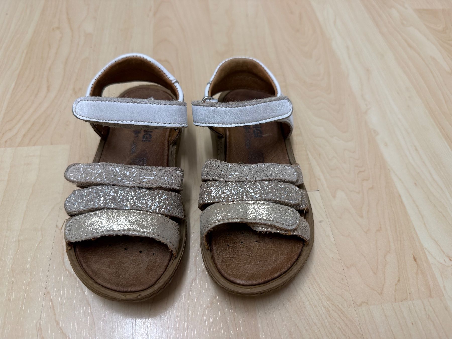 Primigi Scarpe per ragazze: Sandalen aus Leder Primigi Gr. 28 – Usato da Siebnen venduto da dte_9kmw 2
