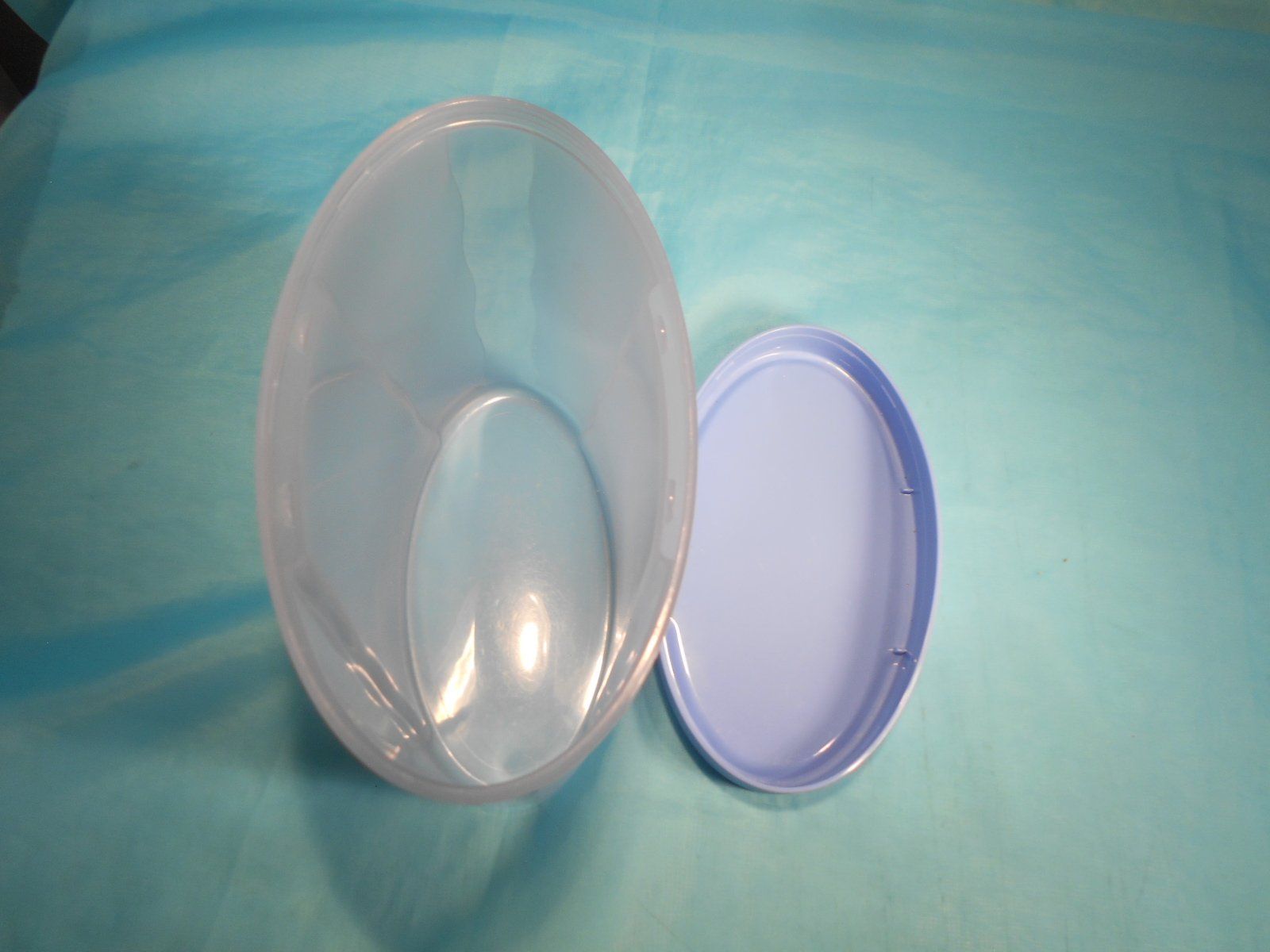 Tupperware Contenitori & Simili: Tupperware Vorratsbehälter, Deckel hellblau, 1.9L – Usato da Bellach venduto da JingleCherry 5