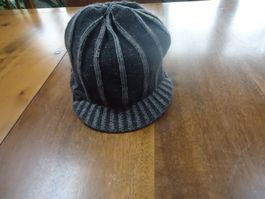 Bonnet avec visière pour enfant