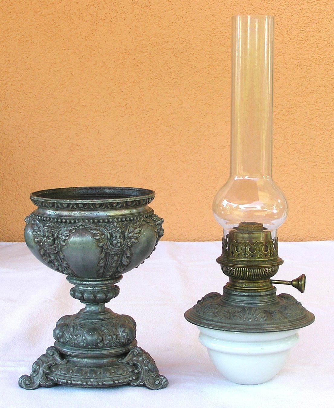 Lampade: GROSSE ANTIKE PETROLEUM LAMPE PETROLLAMPE – Usato da Grenchen venduto da Antique-hunter 4