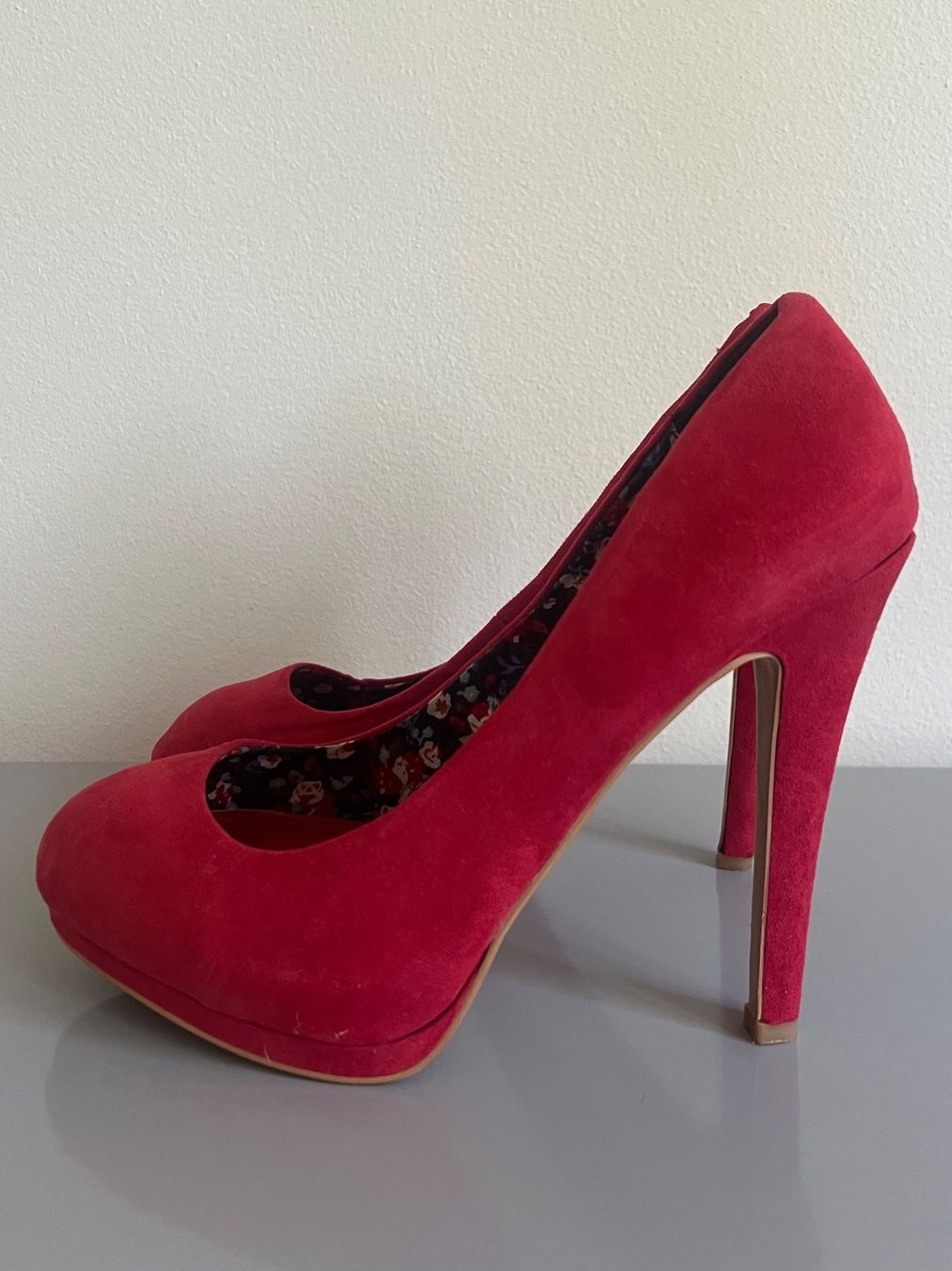 Zara Chaussures femmes: Red High Heels (38) – D'occasion à Zürich par Mel_Meli 3