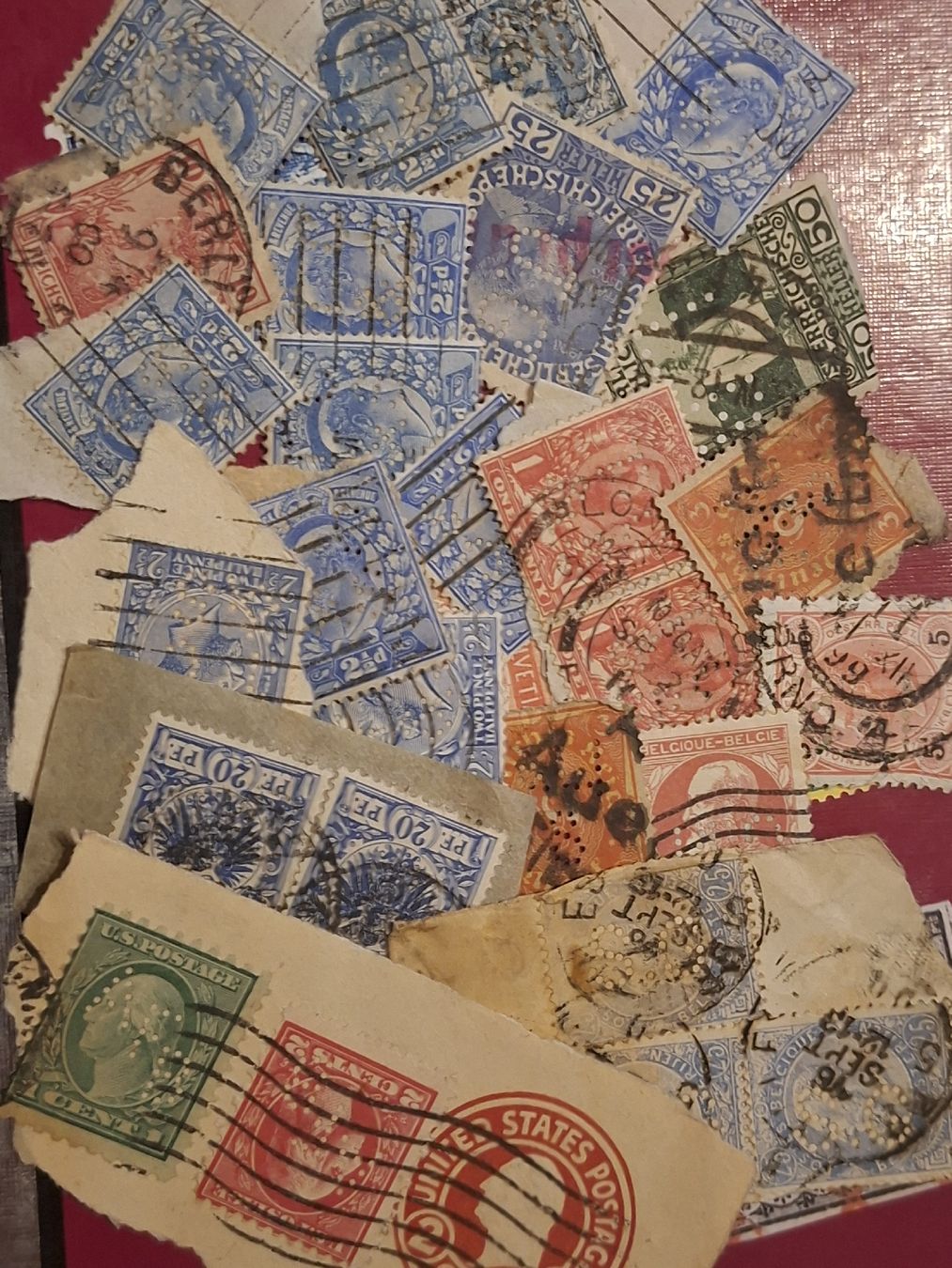 Alle Briefmarken: Perfins Ausland auf Papier oder mit Papierresten – Gebraucht aus Balgach von SIMEON27