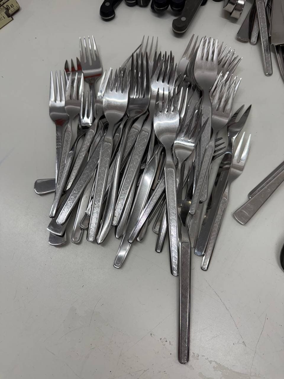 Bestecksets: Diverse Besteck , Messer Gabel Löffel Set K 141 – Gebraucht aus Oberönz von  3