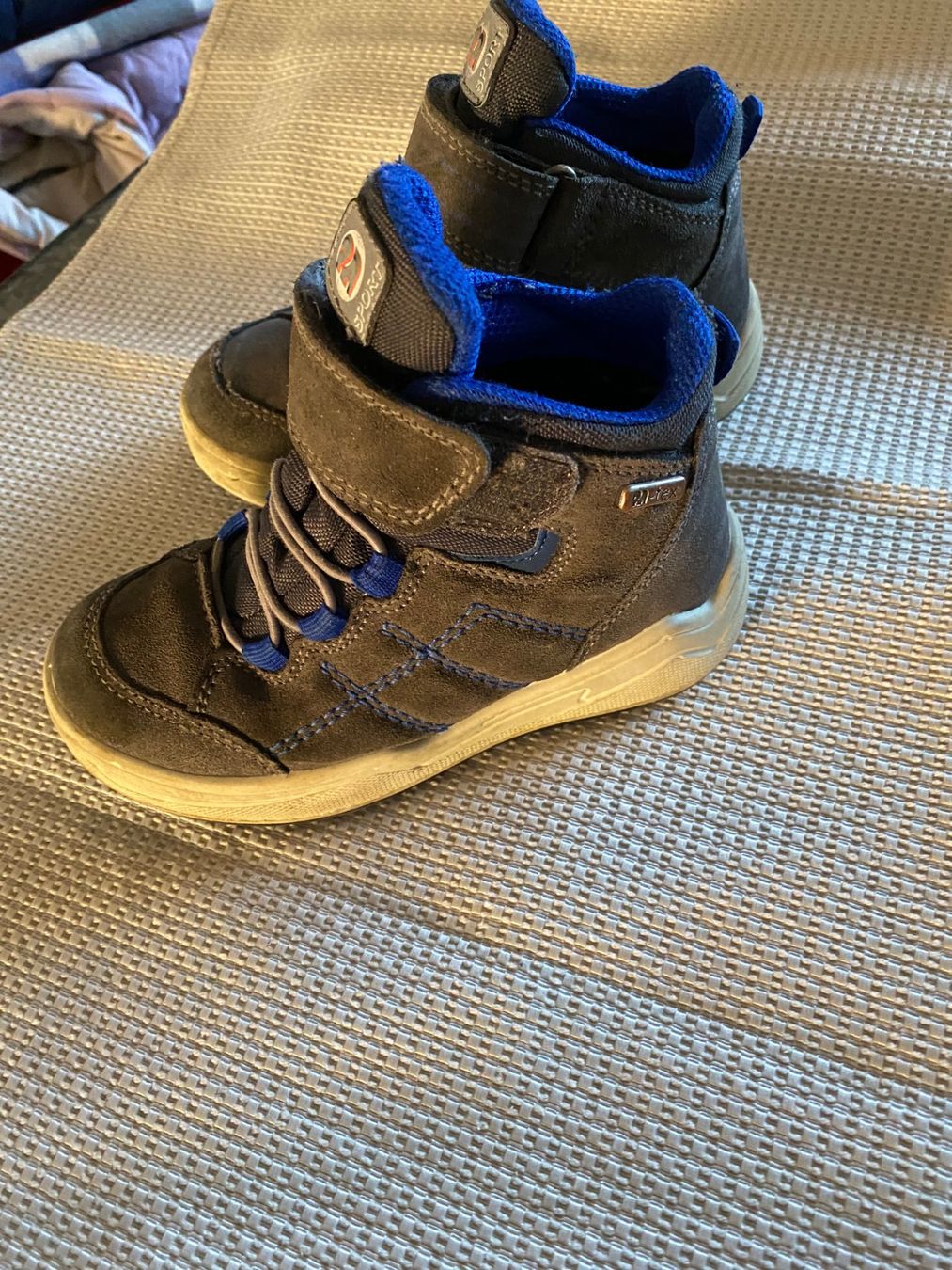 Elefanten Scarpe per ragazzi: Elefanten TEX Schuhe Grösse 27 – Usato da Allenwinden venduto da Obalu 2