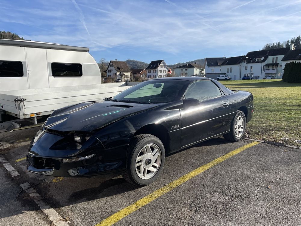 Chevrolet Camaro Z28 V8 Schlachtfahrzeug