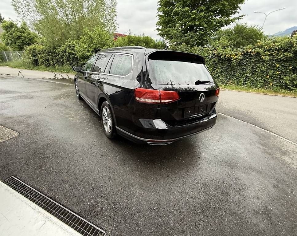 VW Automobili: Passat Variant 2.0 TDI BMT R-Line DSG – Usato da Altstätten SG venduto da HERRDERDINGE1 2