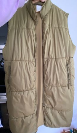 Langes, wattiertes Gilet