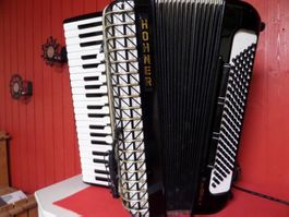 Hohner Atlantic IV De Luxe Akkordeon