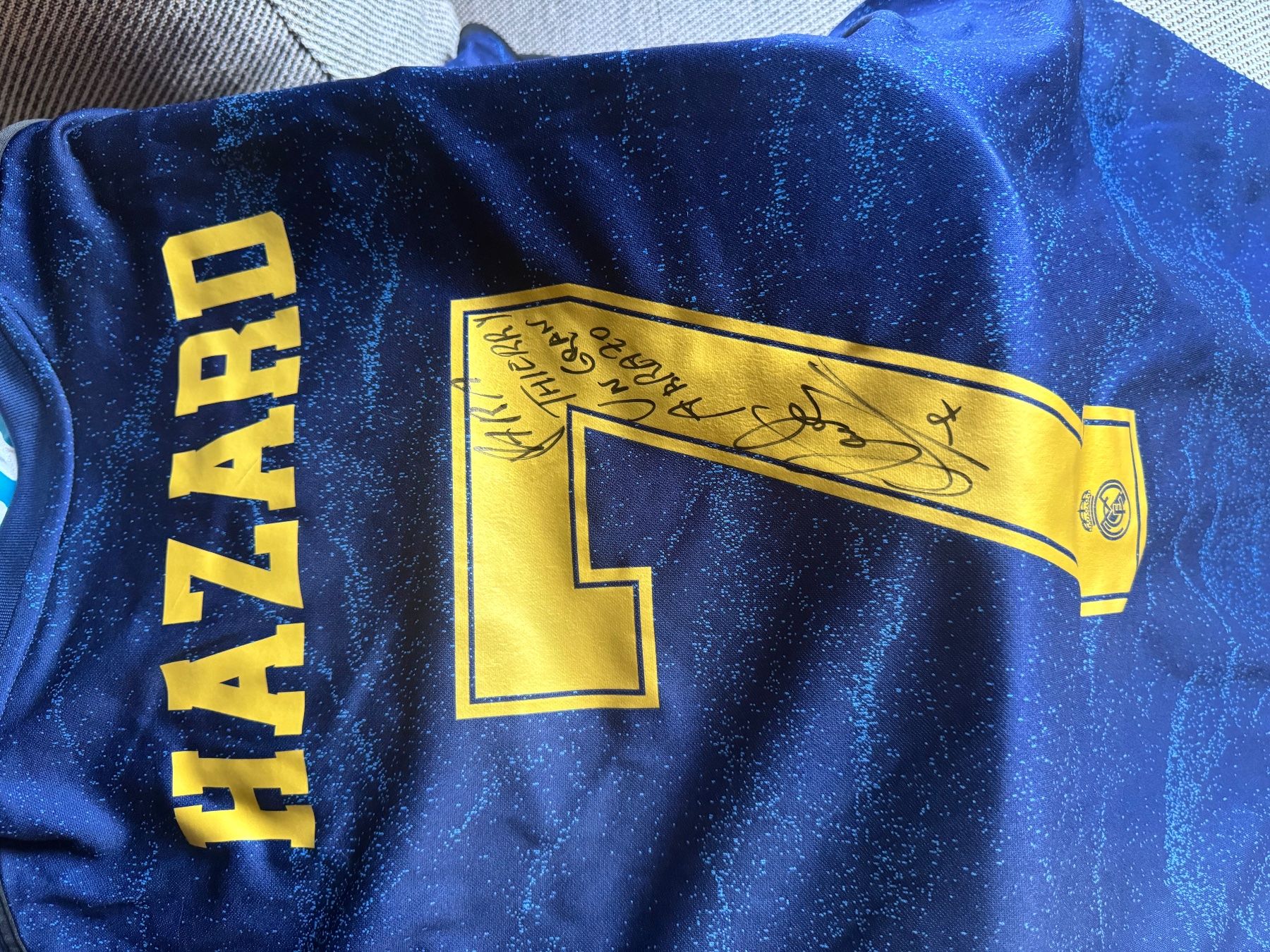 Real Madrid Canottiere & Pantaloni: Maillot Real Madrid Hazard Bleu – Nuovo (secondo la descrizione) da Lonay venduto da inf_m2ym