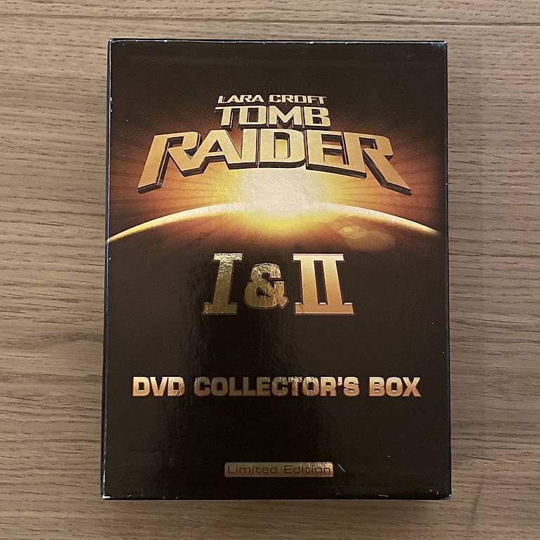 Tutti i DVDs: Lara Croft Tomb Raider 1 / 2 – Usato da Arth venduto da feibi_orangenbaum
