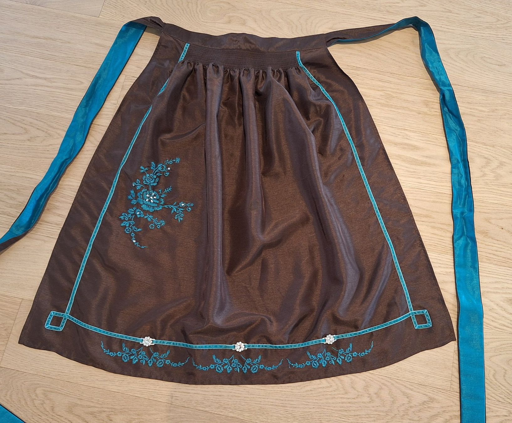 Vestiti: Dirndl Gr. 38 Spieth & Wensky mit 2 Schürzen – Usato da Niederrohrdorf venduto da Papillon_47 2