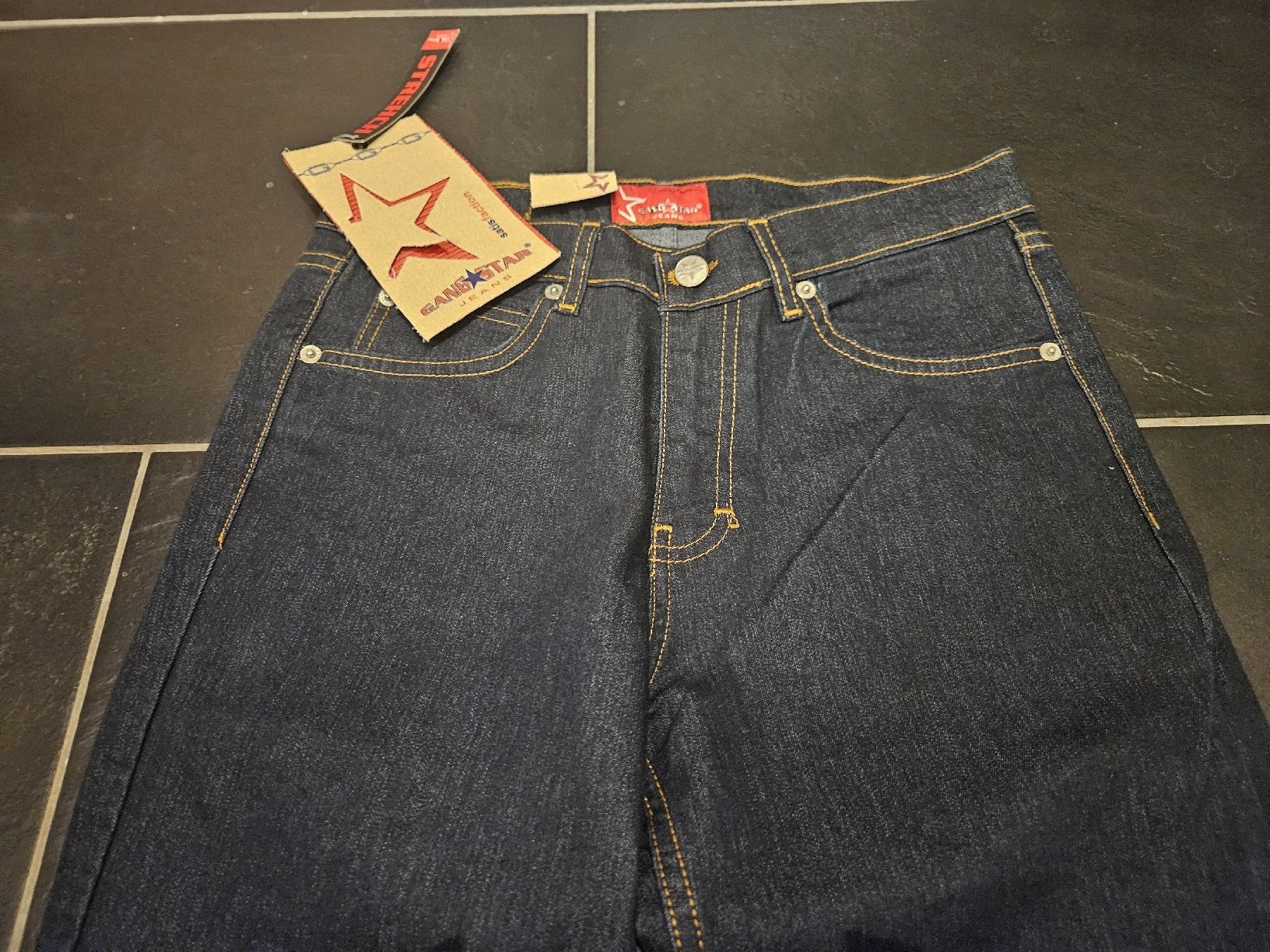 G-Star Jeans: G-Star Jeans – Nuovo (secondo la descrizione) da Obfelden venduto da IDA_secondhand 3