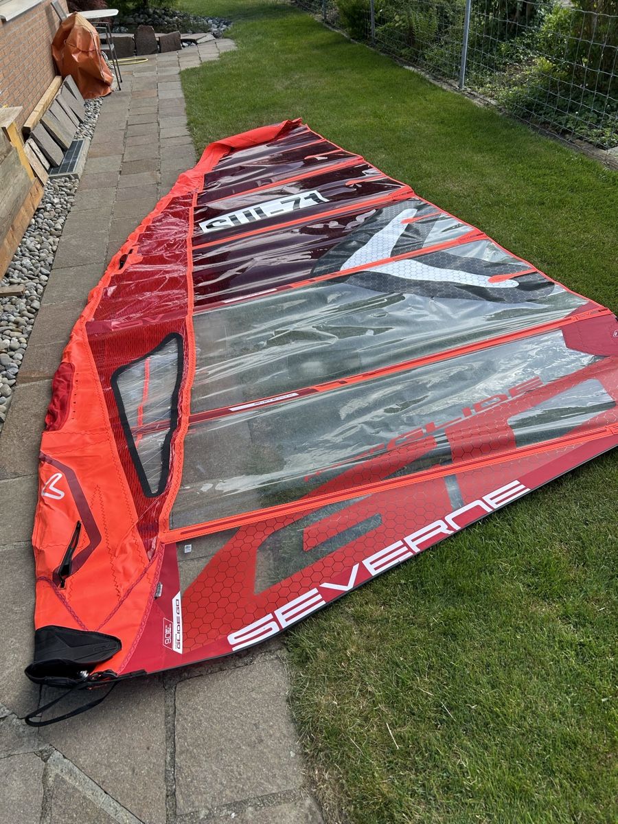 Surfen: Severne HyperGlide 9.0 und Mast ApexIQ 530 – Gebraucht aus Hermetschwil-Staffeln von shaft911
