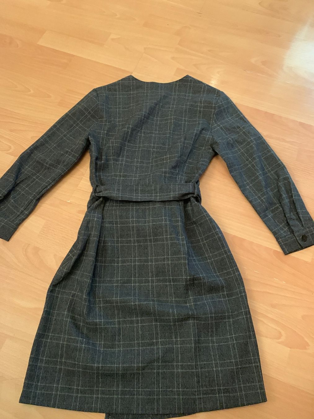 Mango Robes: Jolie robe Mango taille xs – D'occasion à MEYRIN par Gwendo10 1