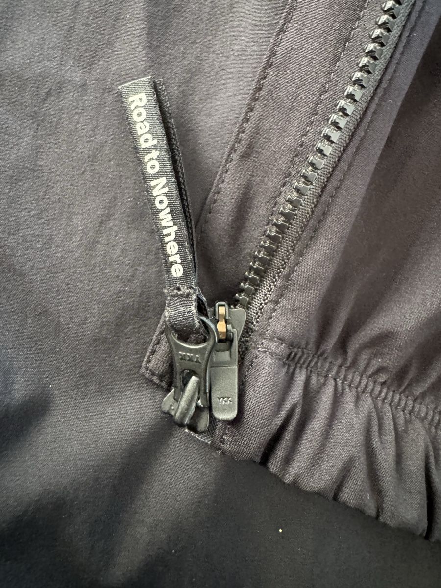 Pas Normal Studios Jacken: Mechanism Stow Away Jacket, Pas Normal Studios – Gebraucht aus Thun von DascheLii 3