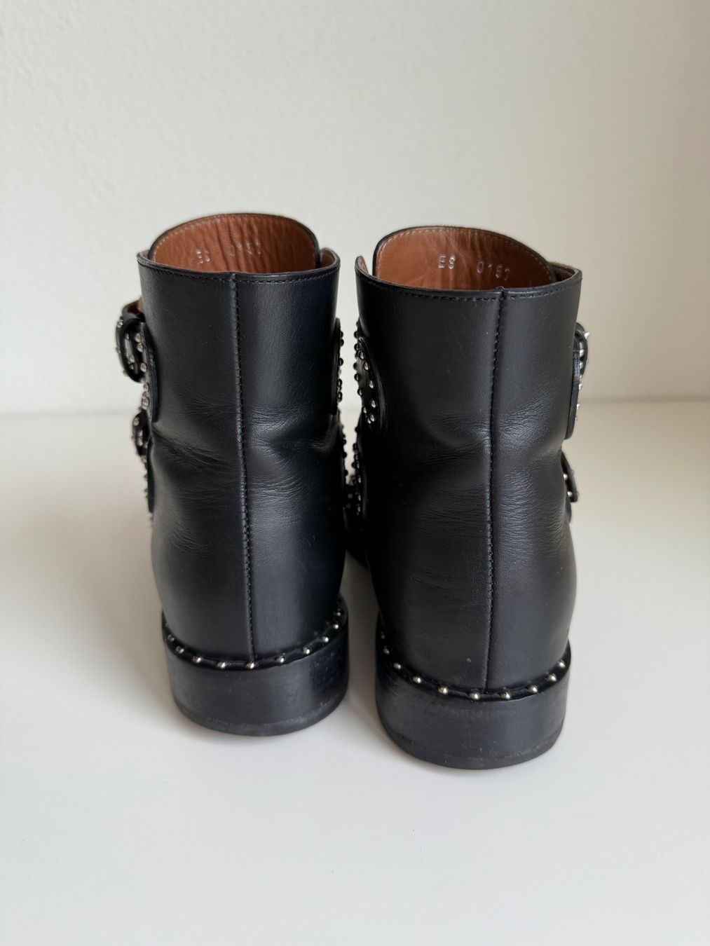 Givenchy Scarpe da donna: Givenchy Stiefeletten – Nuovo (secondo la descrizione) da Winterthur venduto da 11.11 3